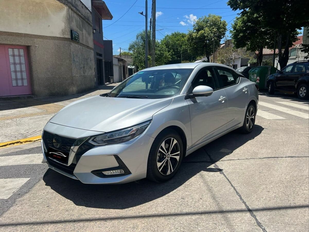 Nissan Sentra 1/12