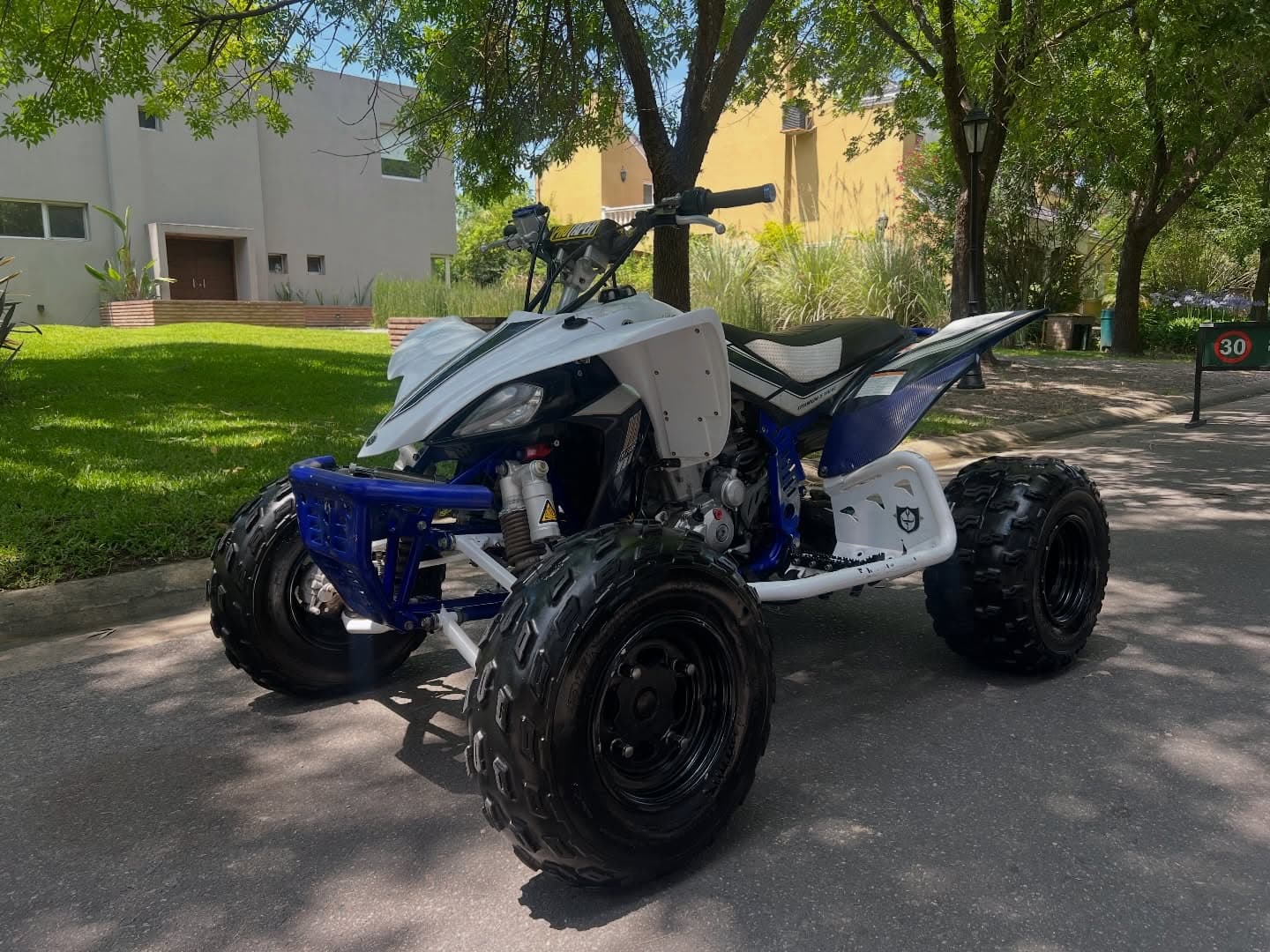 Yamaha YFZ 450r 1/10